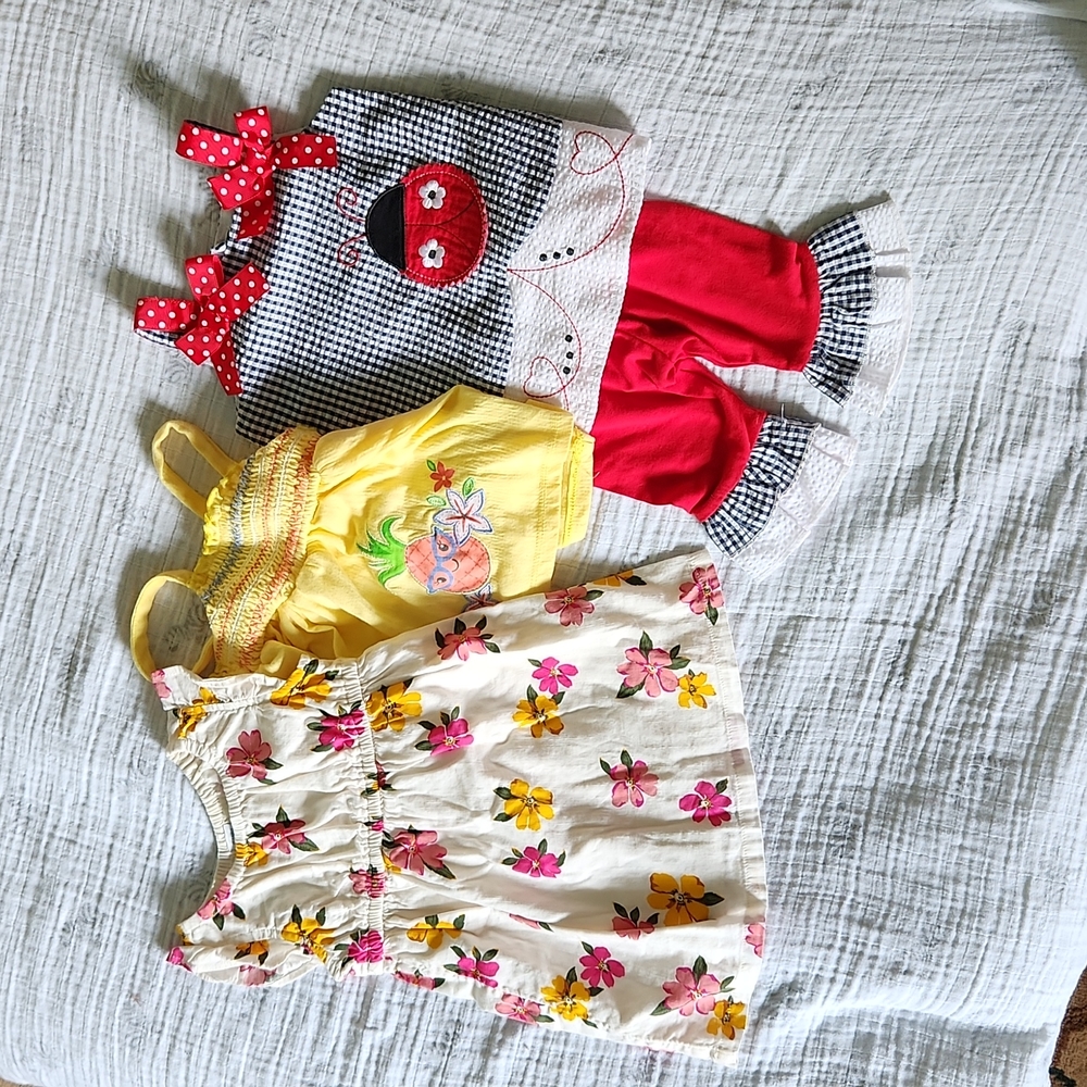 Girl's 3 season outfits 6-9m